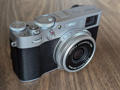 Fujifilm X100V 26.1MP Compact Camera - Silver